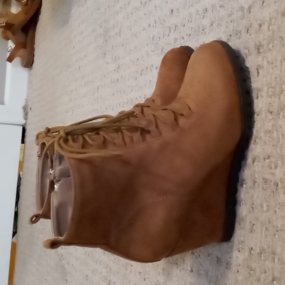 Tan Suede Booties with Laces - Picture 4 of 7